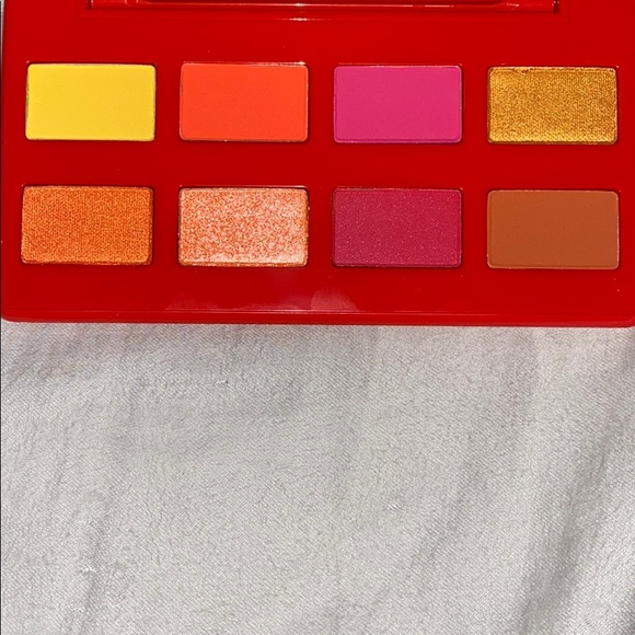 Artist couture caliente eyeshadow - Picture 2 of 2